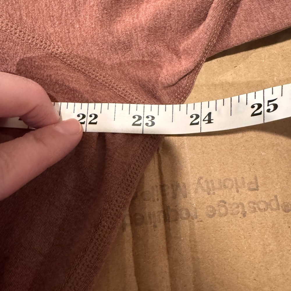 Vuori Women's Essential‎ Halo Crew Rust colorway shirt size XS. VW241 - Picture 6 of 9